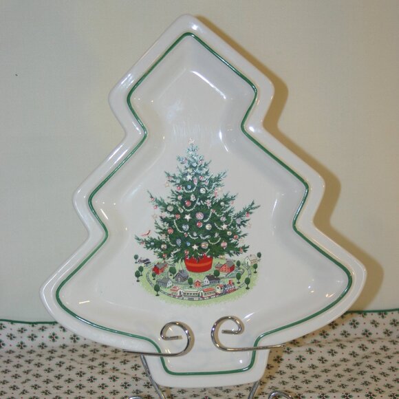 Pfaltzgraff Porcelain Christmas Tree Serving Dish B-226 - Picture 2 of 6